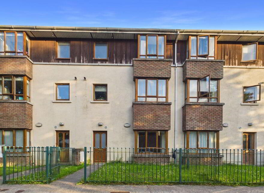 2 Latouka, Ballyowen Lane, Lucan photo