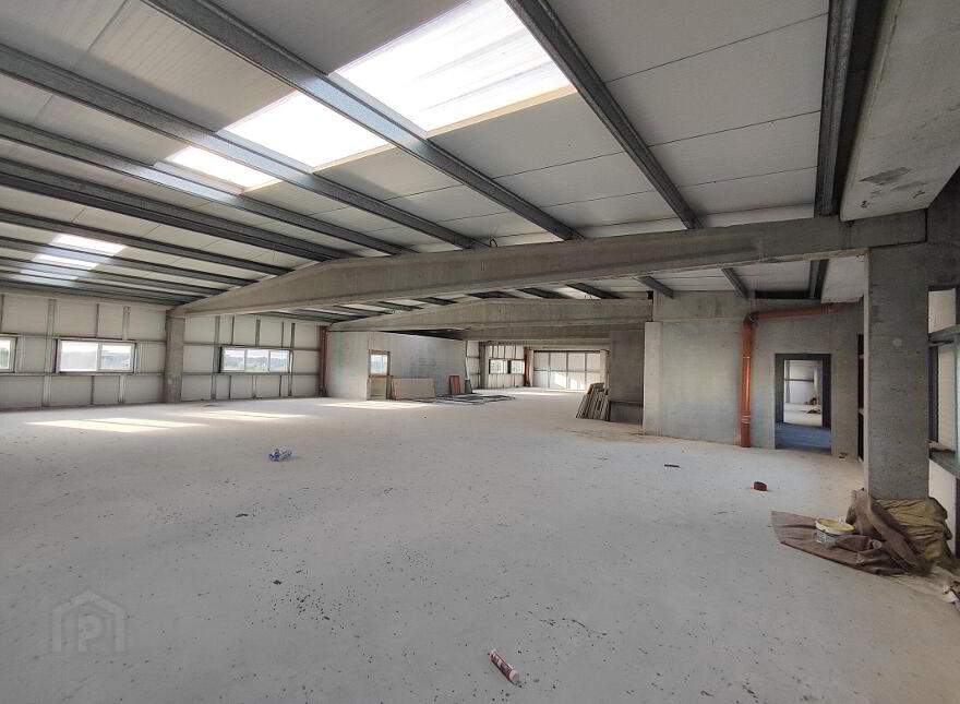 Unit 5 The Fun Shack, Cottage Hill Commercial Park, Loughrea, H62RF25