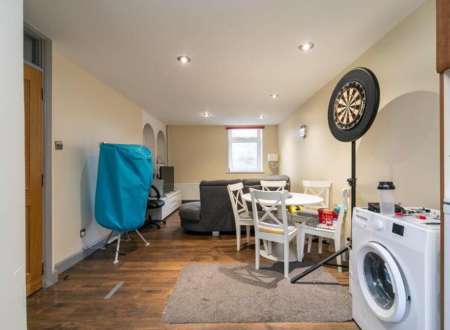 (Lot 18) 8 Salisbury Court, Belfast, BT7 1DD