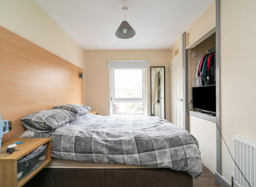 (Lot 18) 8 Salisbury Court, Belfast, BT7 1DD