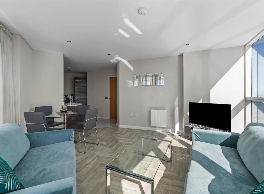 6.05 Obel Tower, Donegall Quay, Belfast, BT1 3NG
