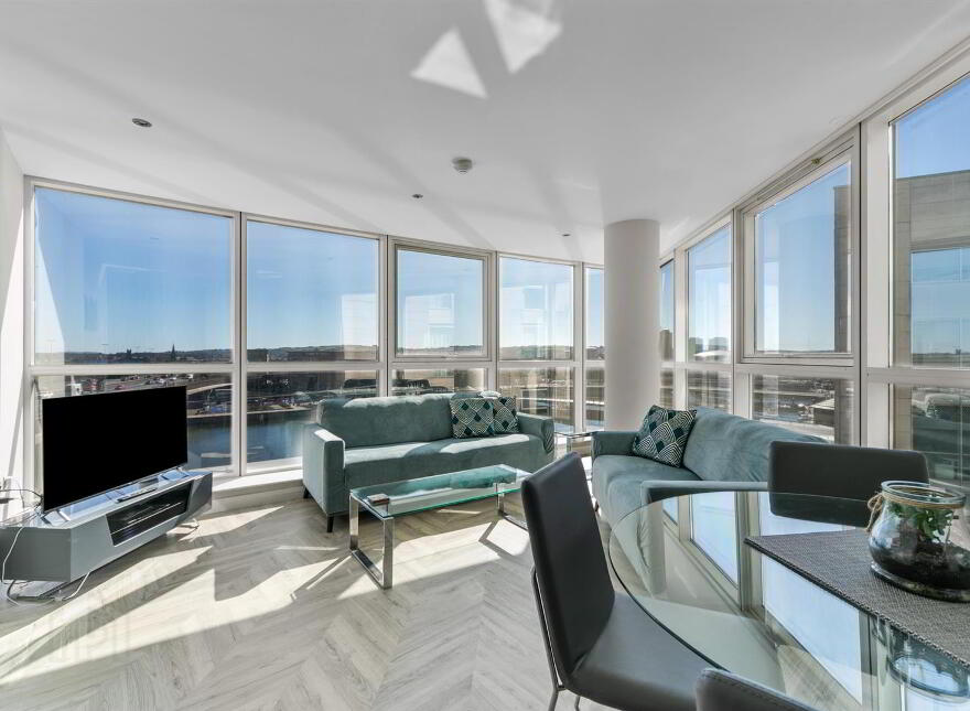6.05 Obel Tower, Donegall Quay, Belfast, BT1 3NG