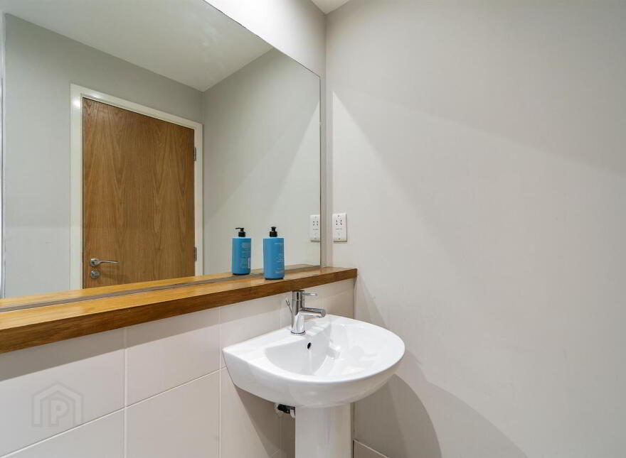 6.05 Obel Tower, Donegall Quay, Belfast, BT1 3NG
