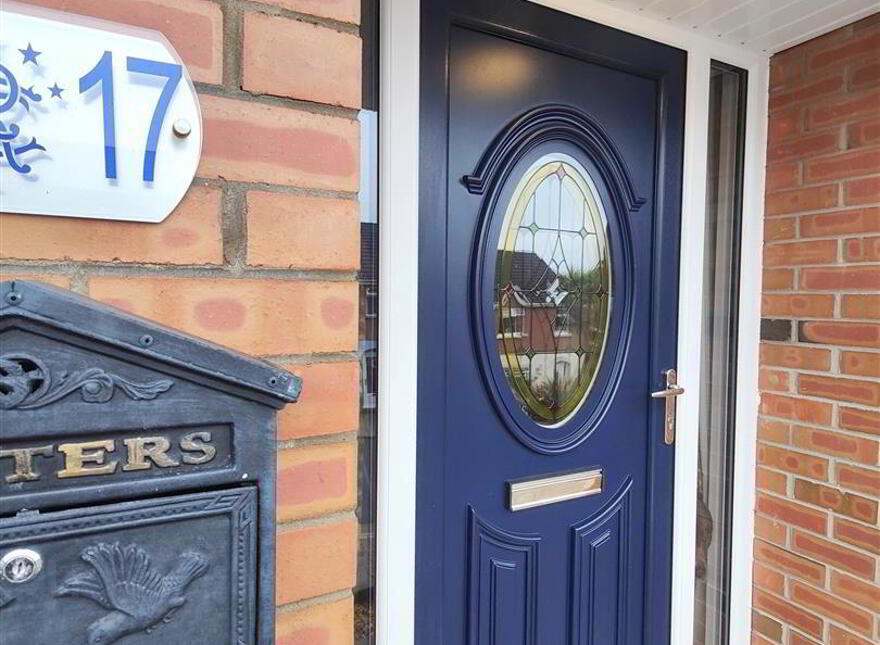 17 Lyndhurst Place, Belfast, BT13 3XU