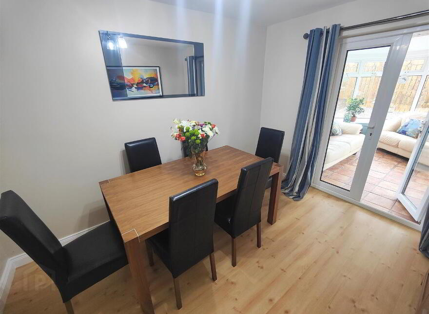17 Lyndhurst Place, Belfast, BT13 3XU