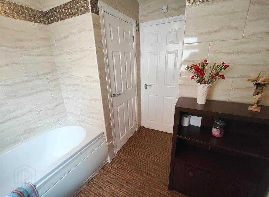 17 Lyndhurst Place, Belfast, BT13 3XU