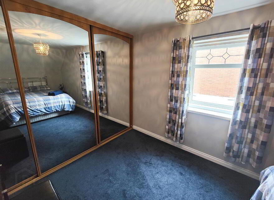 17 Lyndhurst Place, Belfast, BT13 3XU