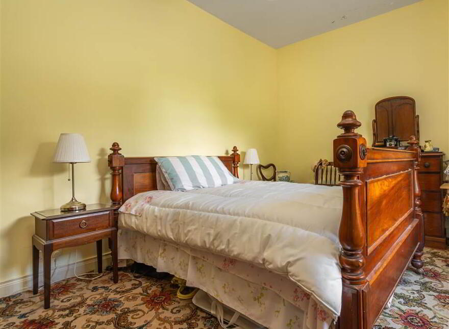 Cross East House, Cross, Claremorris, F12TX26