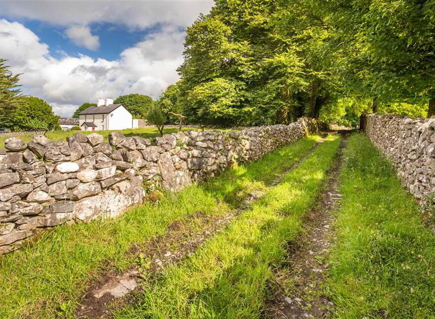 Cross East House, Cross, Claremorris, F12TX26
