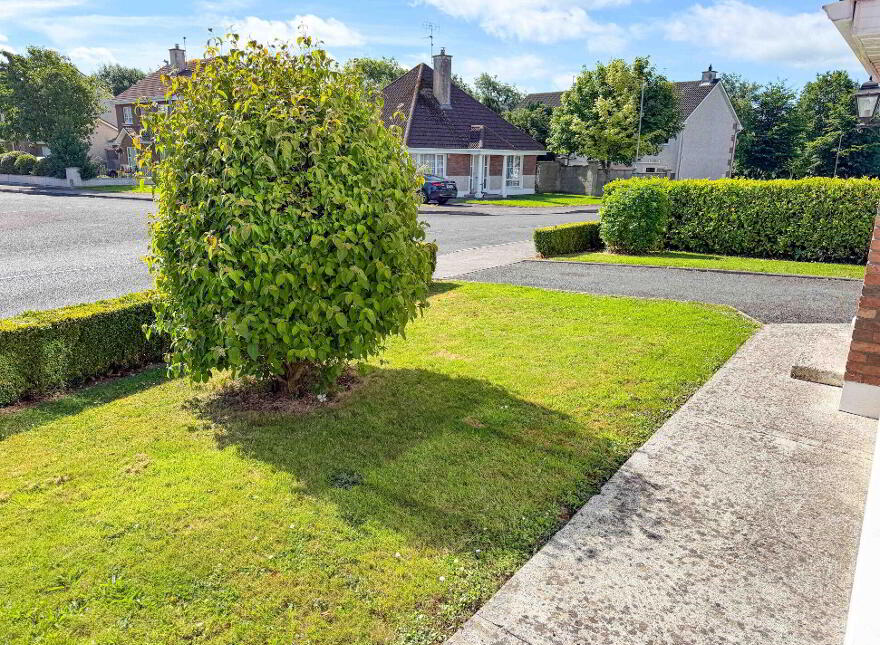 2 Hazelwood, Dublin Road, Thurles, E41P9T4