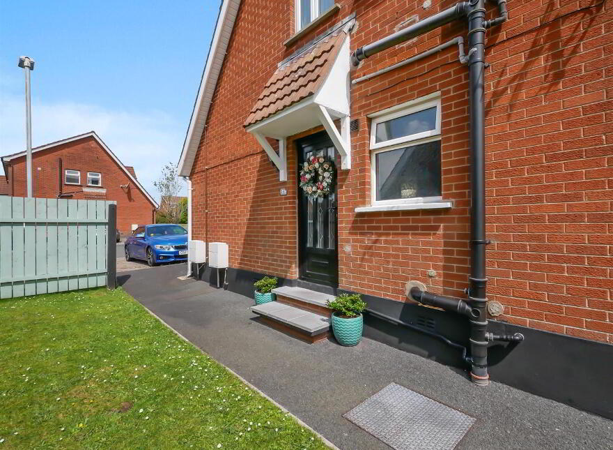 24a Carnbrae Park, Newton Park, Belfast, BT8 6TP