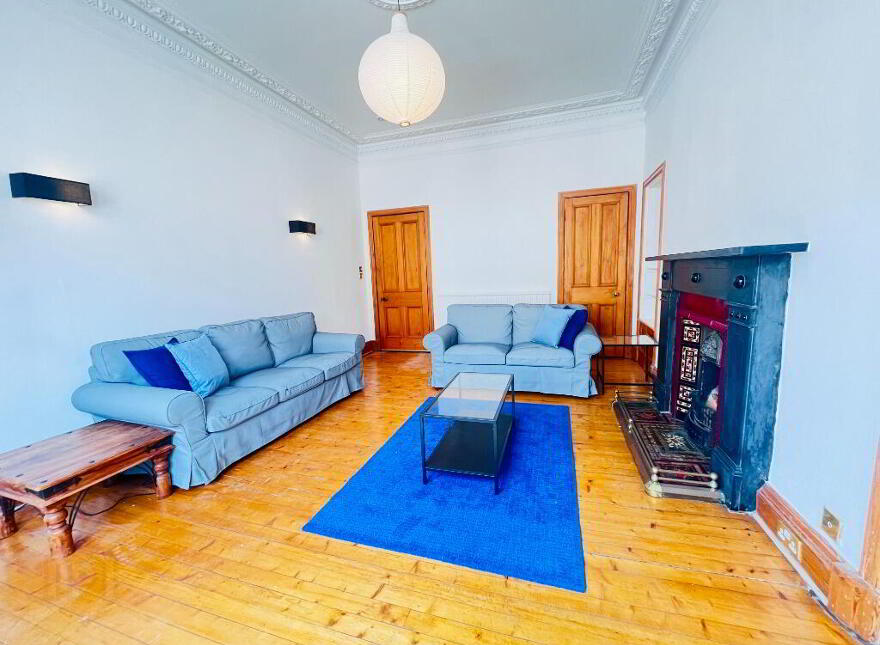 14 Montpelier Park, Bruntsfield, Edinburgh, EH10 4NJ