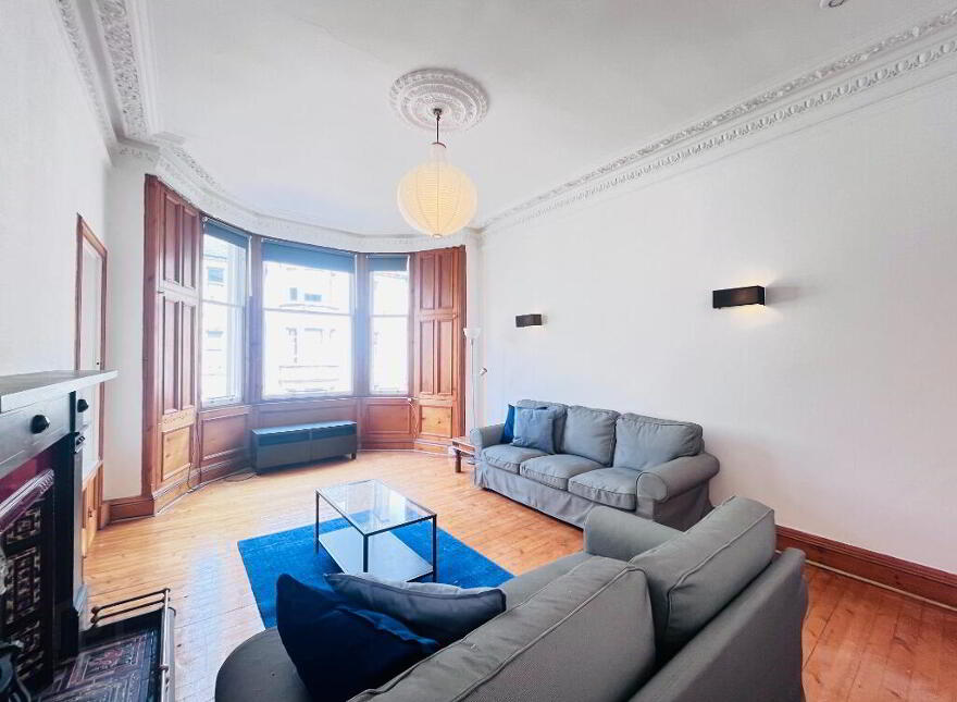 14 Montpelier Park, Bruntsfield, Edinburgh, EH10 4NJ