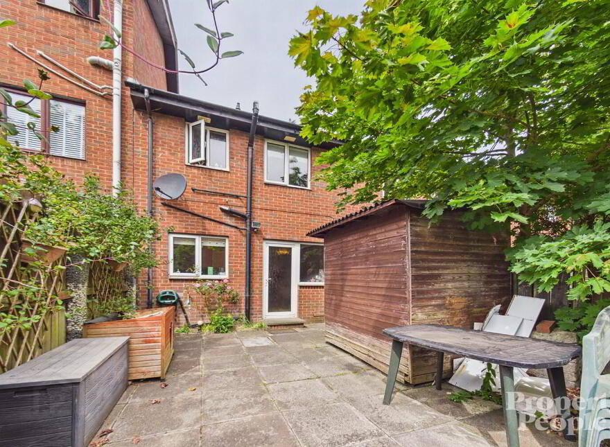 6 Hampton Drive, Belfast, BT7 3DE