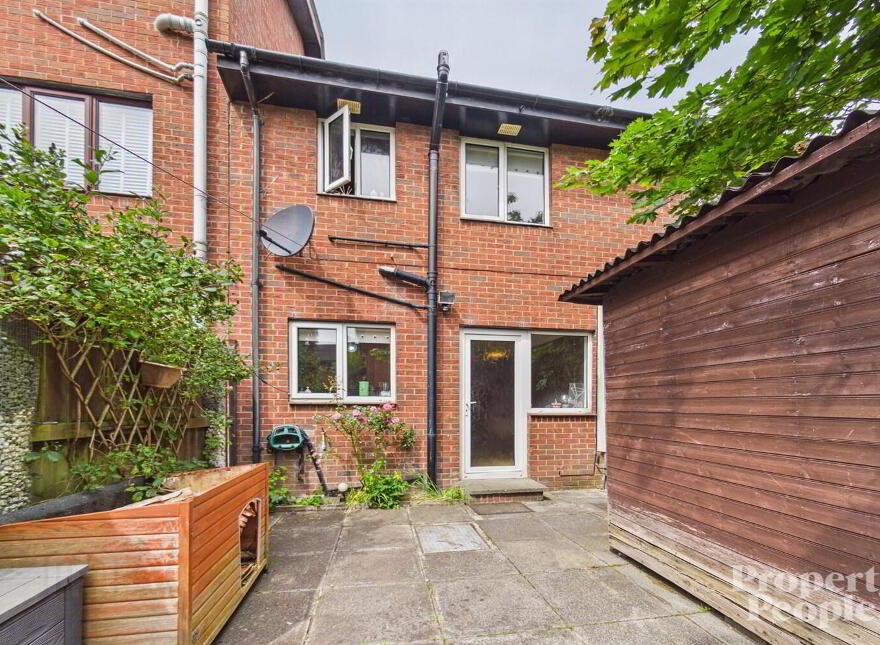 6 Hampton Drive, Belfast, BT7 3DE