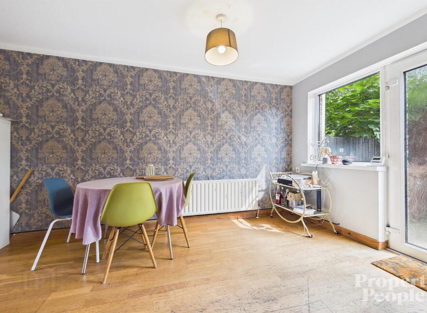 6 Hampton Drive, Belfast, BT7 3DE