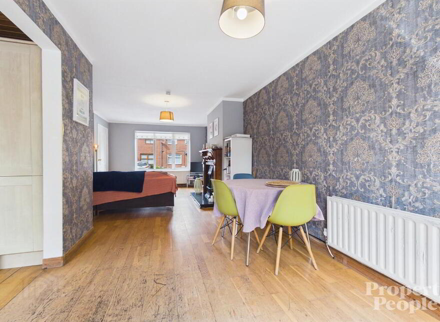 6 Hampton Drive, Belfast, BT7 3DE