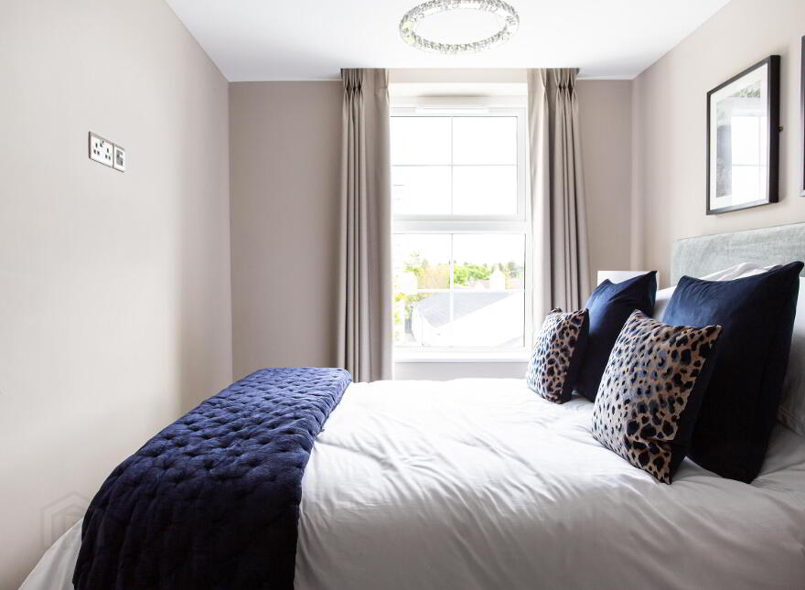 Lesley Park Royal, 1 Rosepark Gardens, Belfast, BT5 7WL