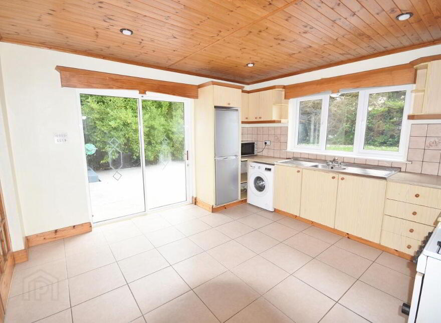 Avondale, Carhoonakilla, Tarbert, V31WA25