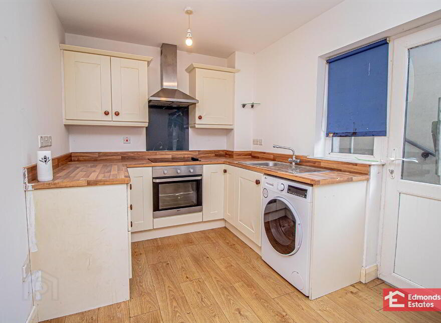 4 Paradise Mews, Ballymena, BT42 3FE