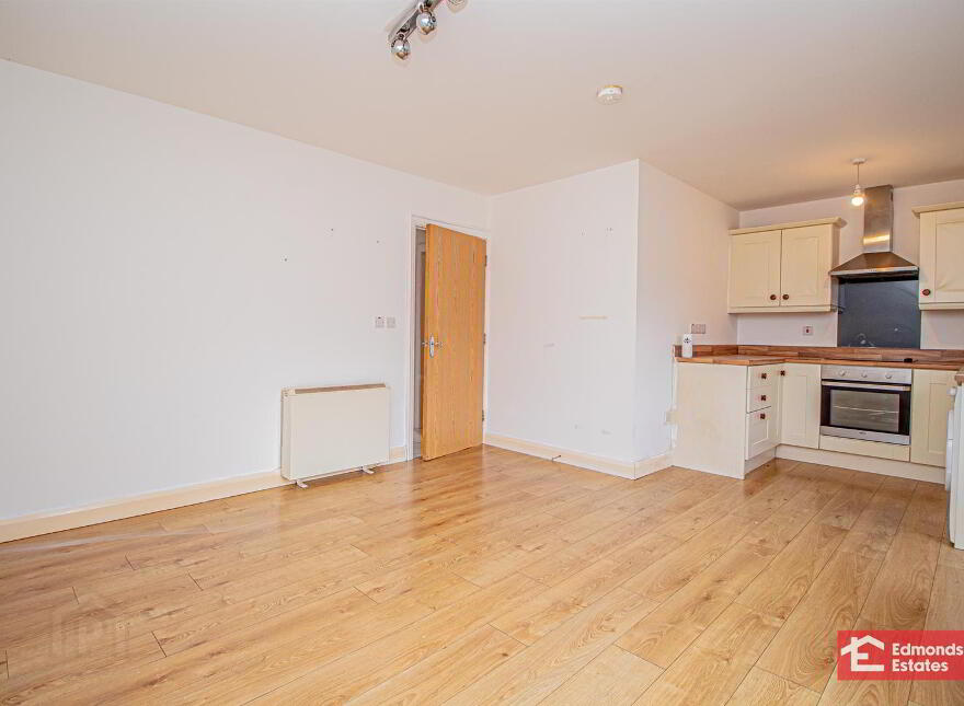 4 Paradise Mews, Ballymena, BT42 3FE