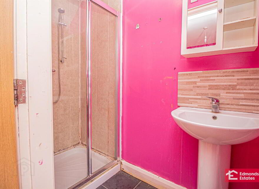 5 Paradise Mews, Ballymena, BT42 3FE