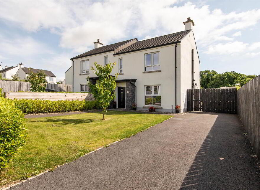 28 Saul Manor, Downpatrick, BT30 6FW