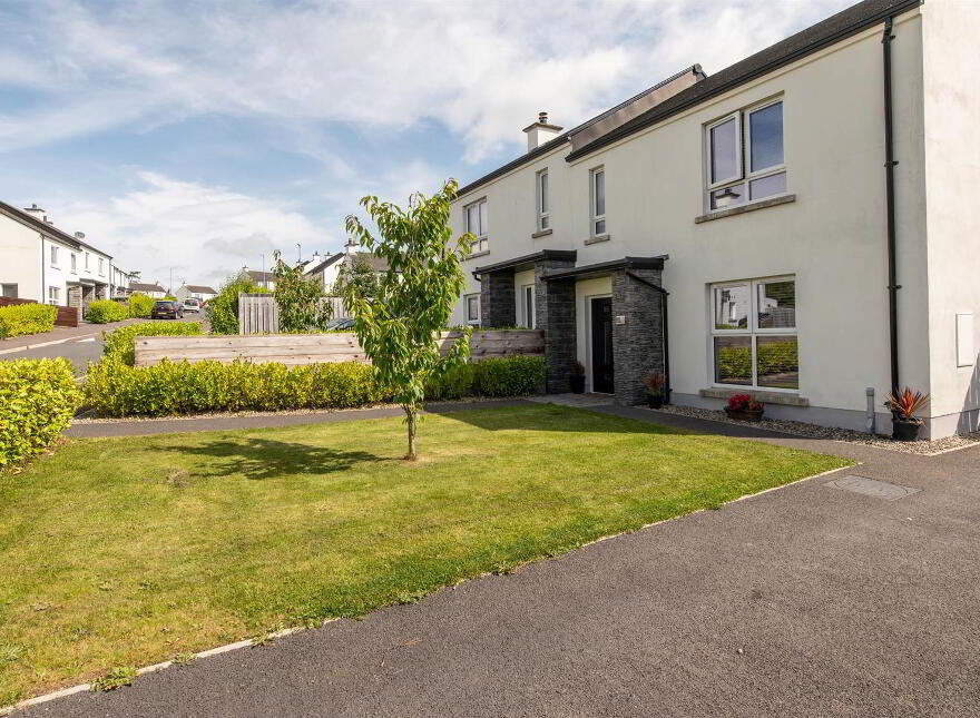 28 Saul Manor, Downpatrick, BT30 6FW