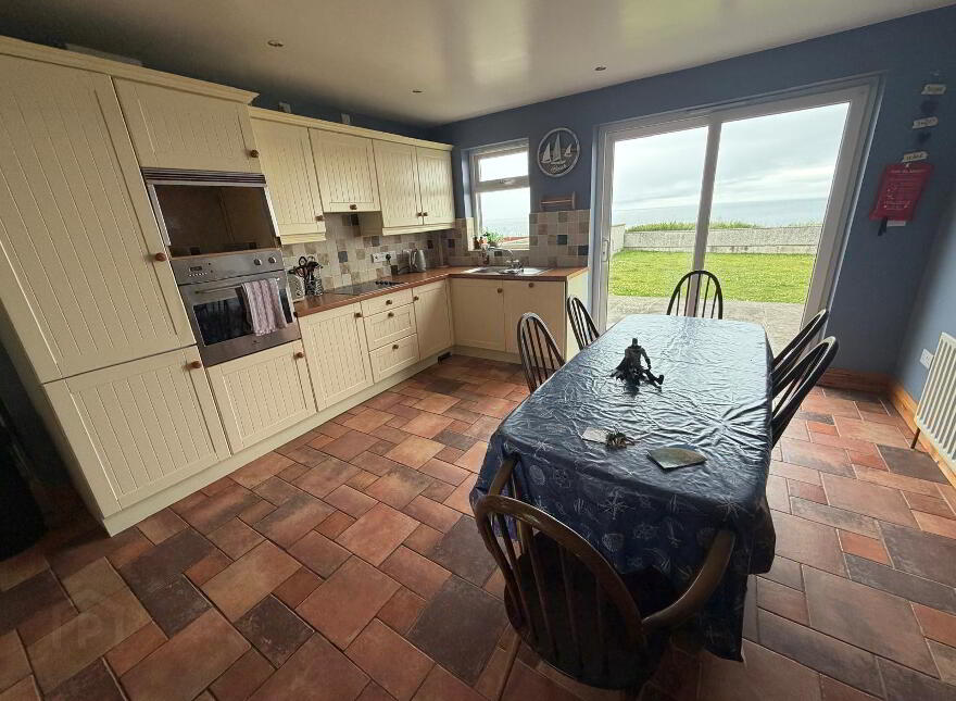 7 Ballyreagh Road (Term Time Let), Portrush, BT56 8QE
