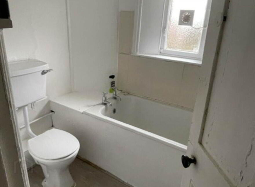Flat 4, Studio, Palmerston Road, Rathmines, Dublin, D06T2H1