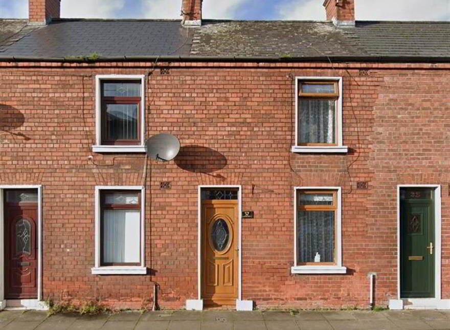 37 Hamill Street, Belfast, BT12 4AA