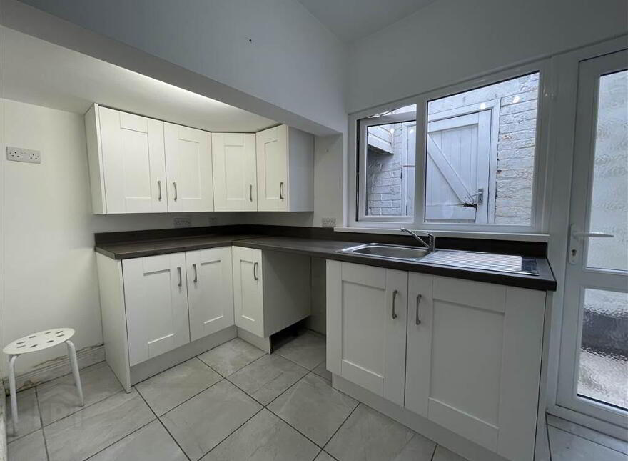 37 Hamill Street, Belfast, BT12 4AA
