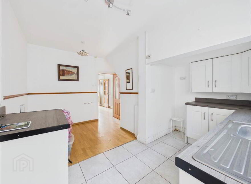 37 Hamill Street, Belfast, BT12 4AA