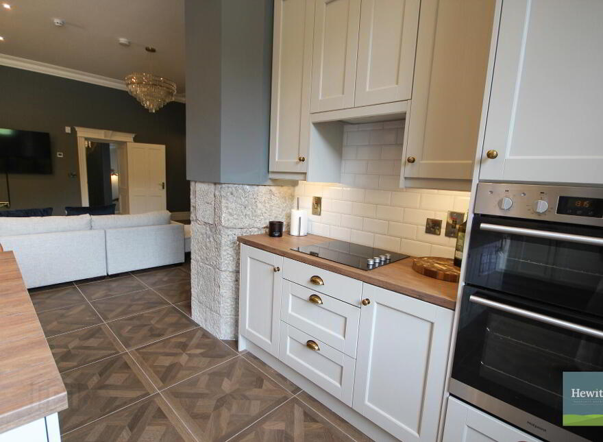 4E Gosford Castle, Markethill, BT60 1FP