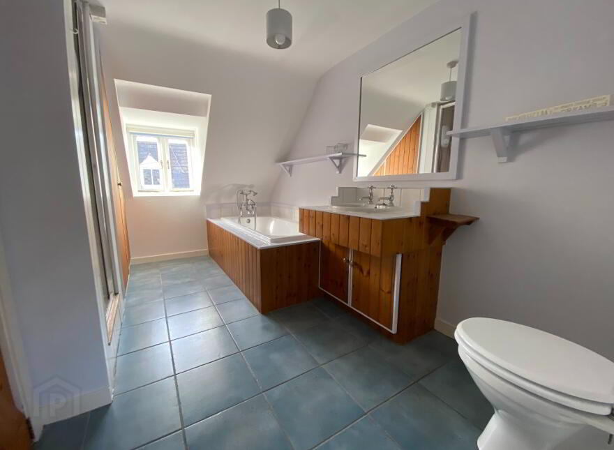 22 Arthur Street, Hillsborough, BT26 6AP