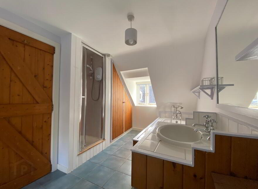 22 Arthur Street, Hillsborough, BT26 6AP