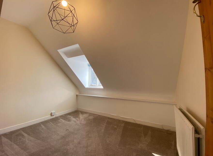 22 Arthur Street, Hillsborough, BT26 6AP