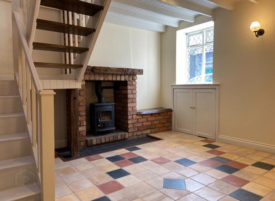 22 Arthur Street, Hillsborough, BT26 6AP