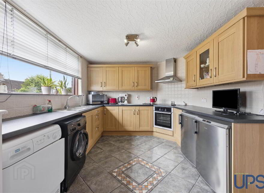 200 Lenadoon Avenue, Belfast, BT11 9HG