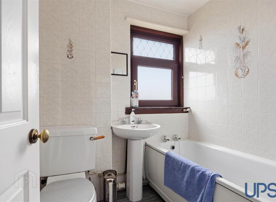 200 Lenadoon Avenue, Belfast, BT11 9HG