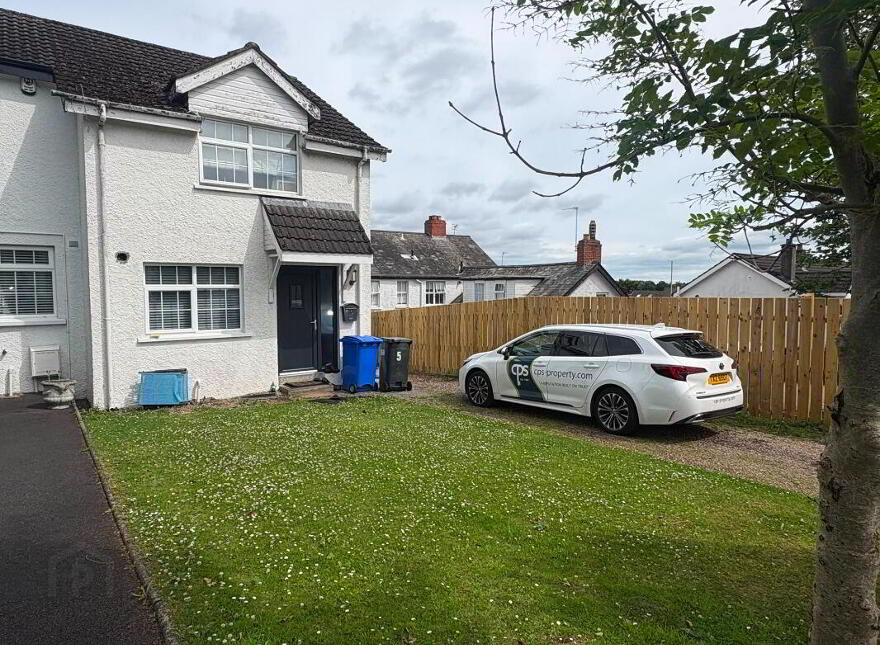 5 Chippendale Court, Belfast, BT10 0DU photo