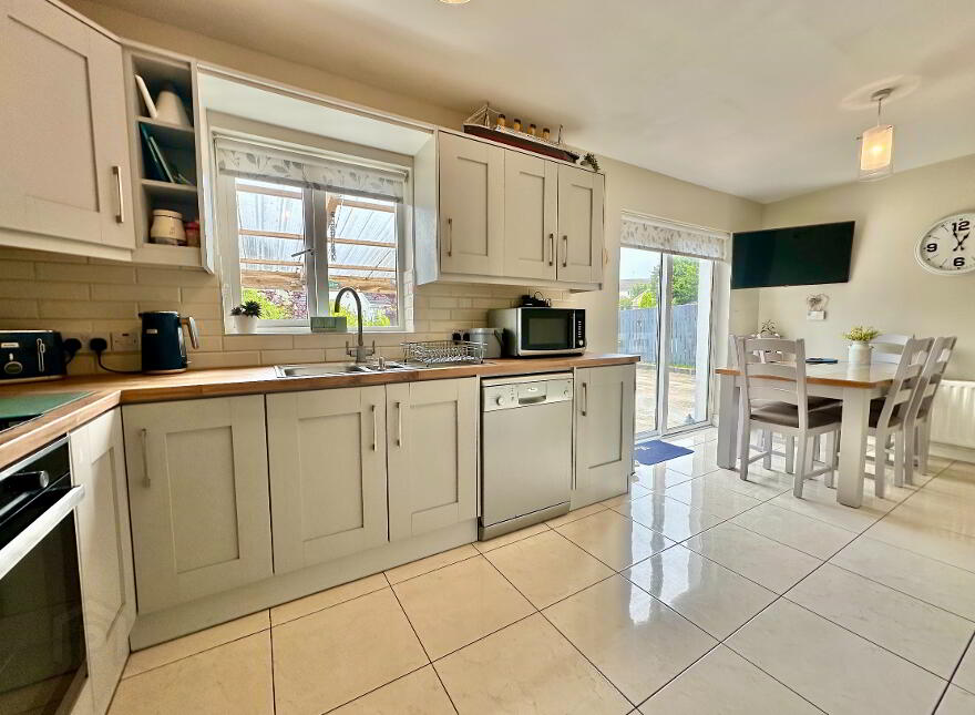 124 Foxhills, Carnamuggagh, Letterkenny, F92A29V