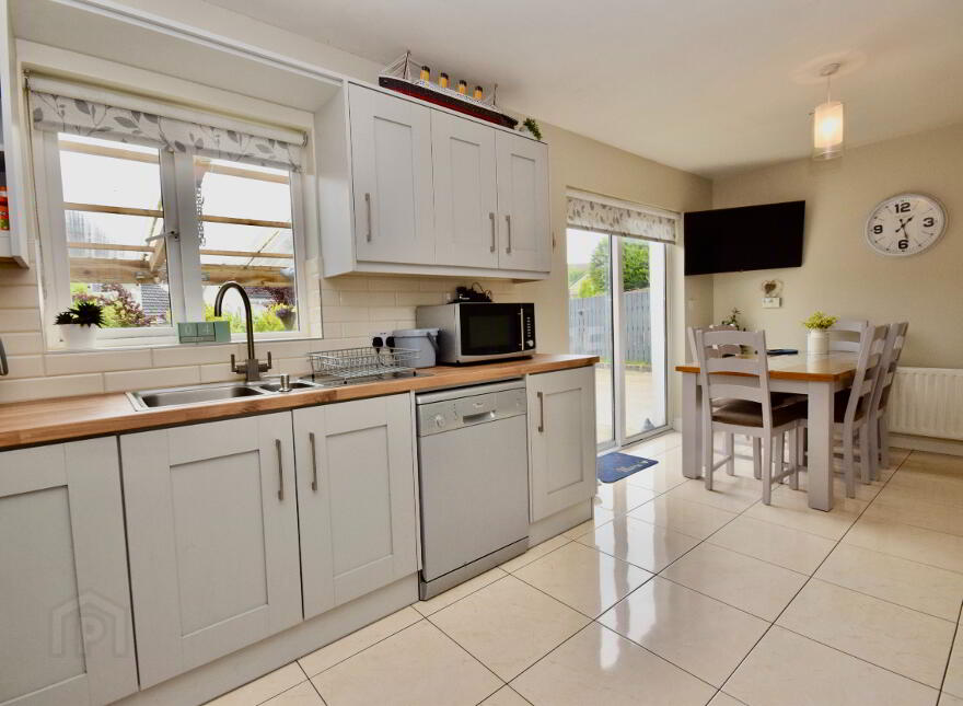 124 Foxhills, Carnamuggagh, Letterkenny, F92A29V