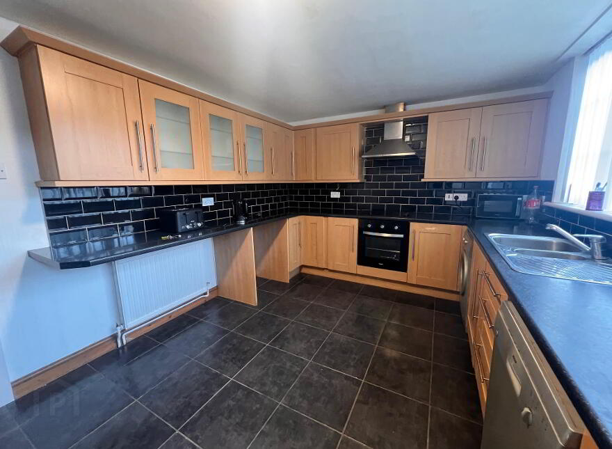 11 Dalriada Walk, Ballymena, BT42 4DY