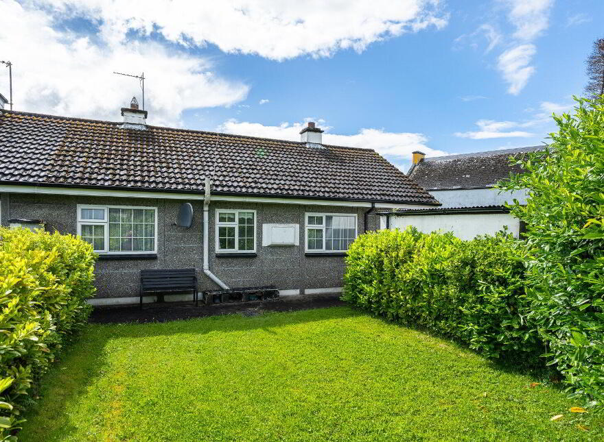 1 O' Carolan Drive, Ballyfarnon, F52KF74