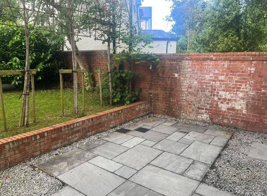 26 Sans Souci Park, Belfast, BT9 5BZ