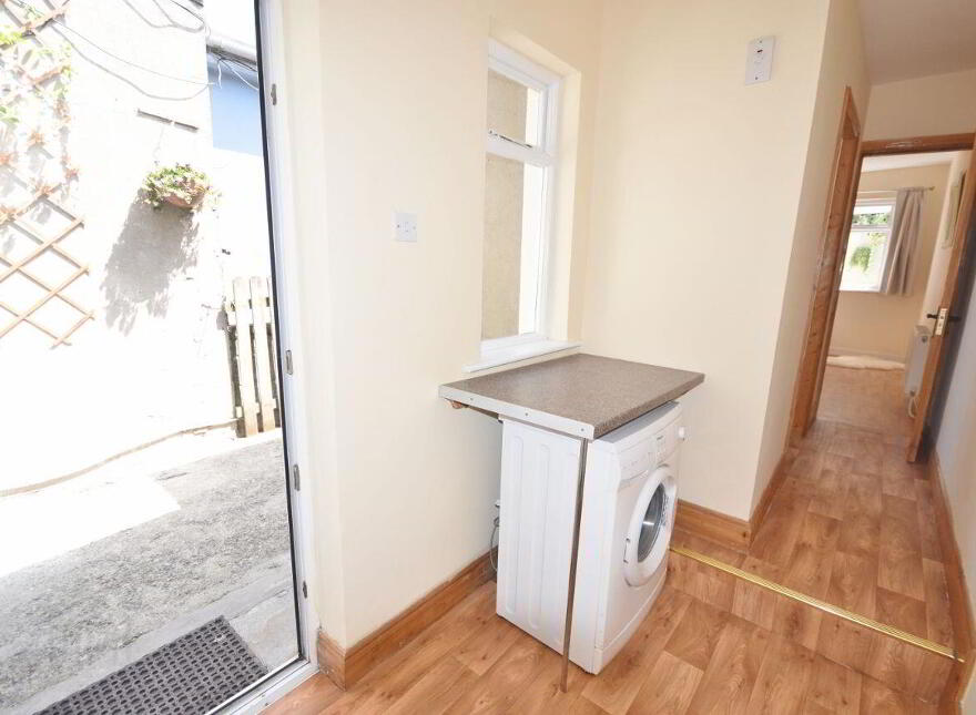 23 O'Connell's Avenue, Listowel, V31WE52