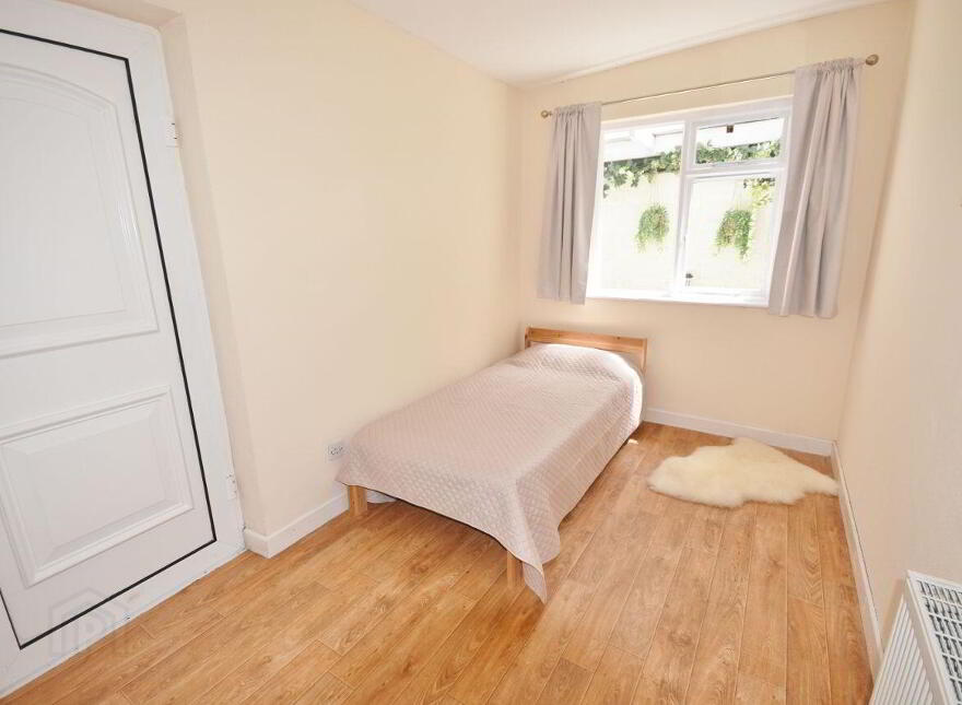 23 O'Connell's Avenue, Listowel, V31WE52