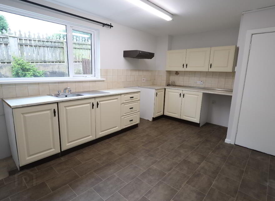 8 Rathmore Court, Cookstown, BT80 8AP