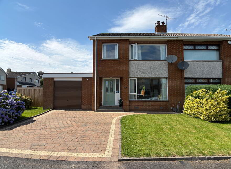 28 Meadowvale, Waringstown, BT66 7RL